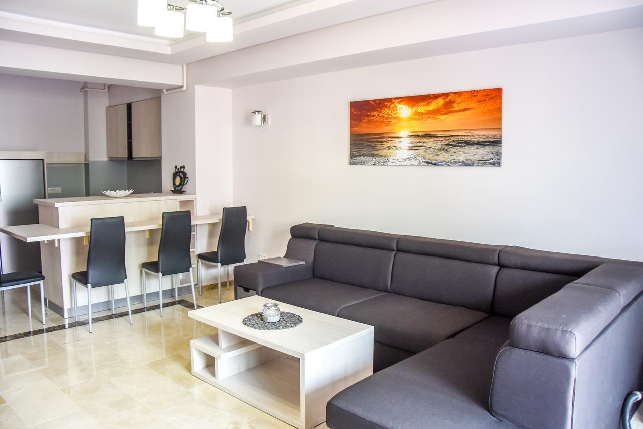 Sns Apartament In Vila Sophia Mamaia Extérieur photo