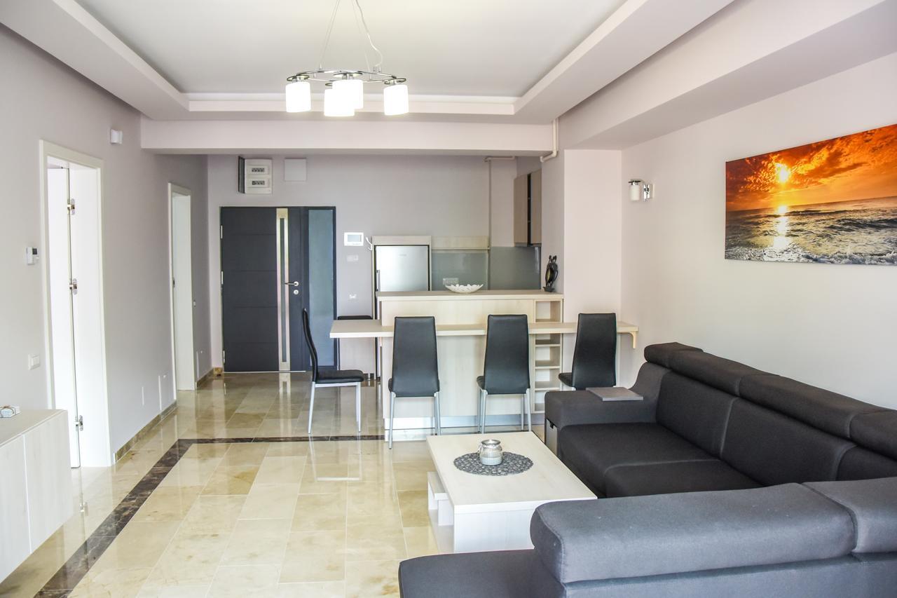 Sns Apartament In Vila Sophia Mamaia Extérieur photo