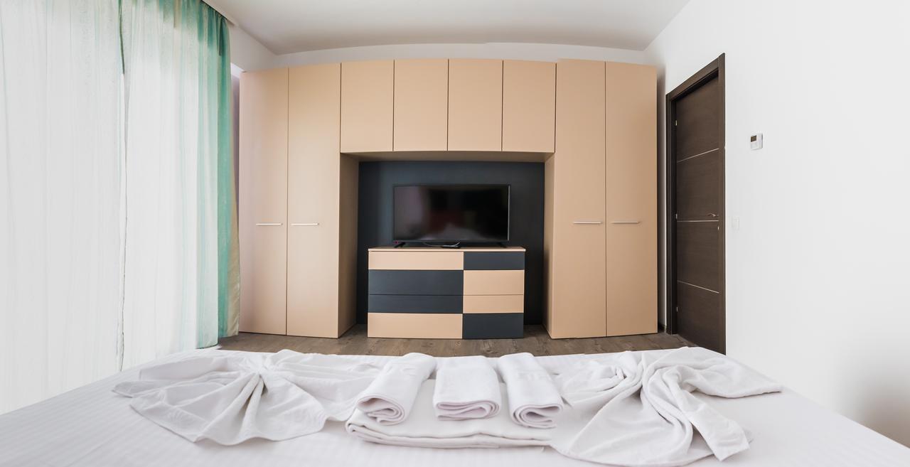 Sns Apartament In Vila Sophia Mamaia Extérieur photo