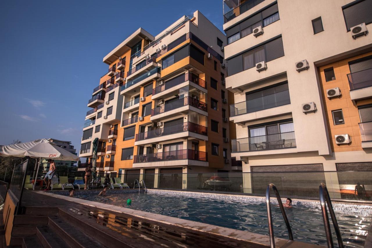 Sns Apartament In Vila Sophia Mamaia Extérieur photo