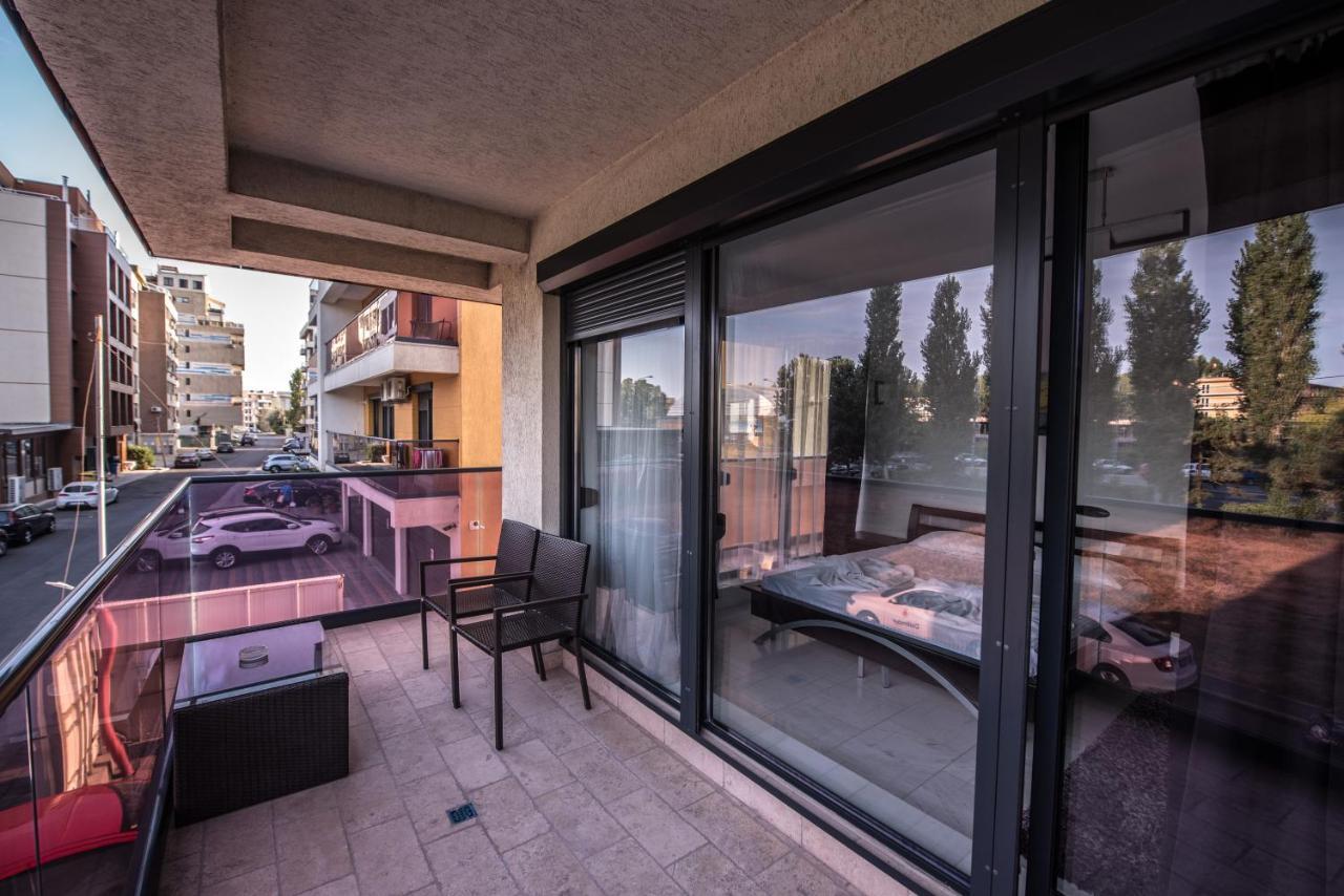 Sns Apartament In Vila Sophia Mamaia Extérieur photo