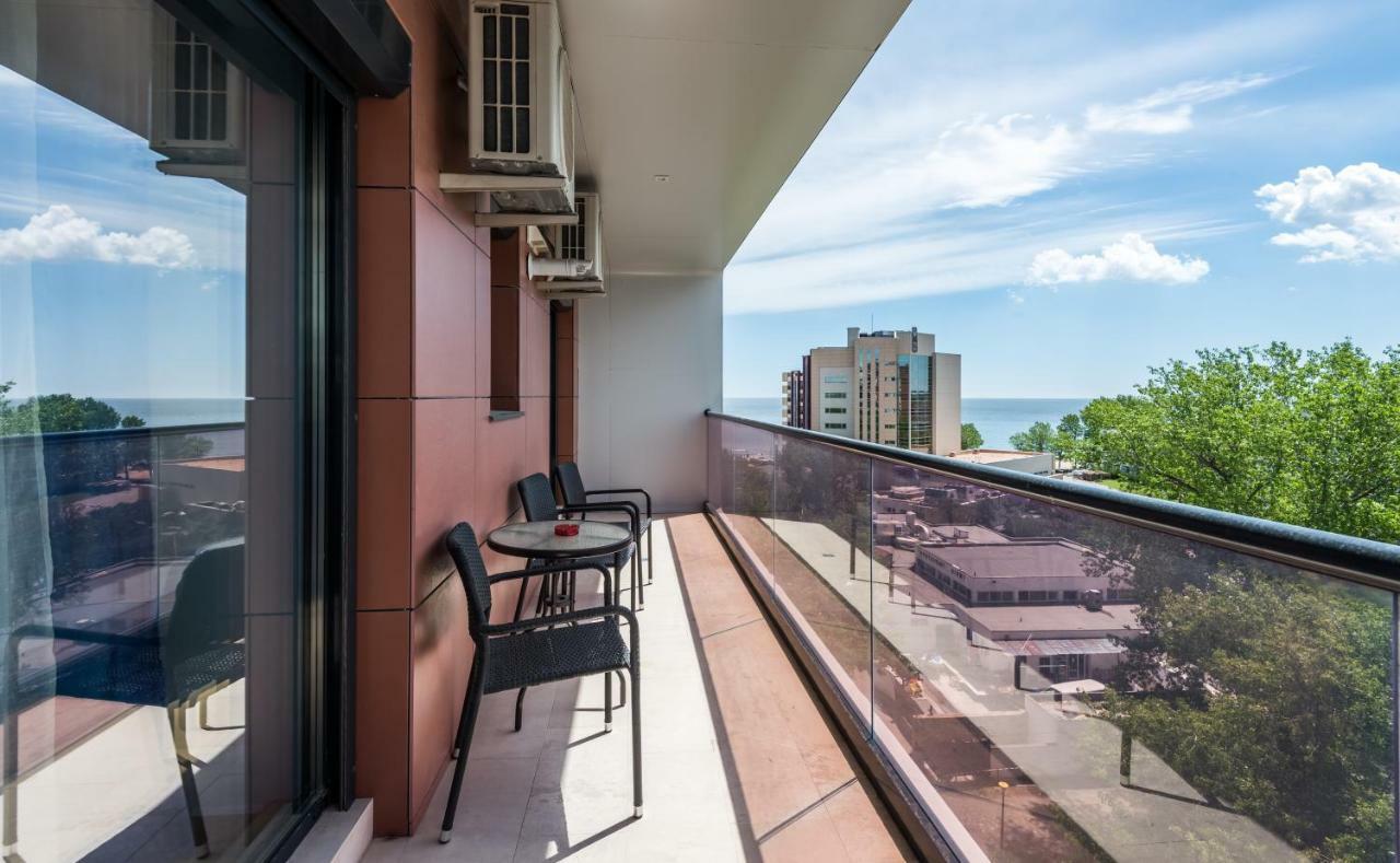Sns Apartament In Vila Sophia Mamaia Extérieur photo
