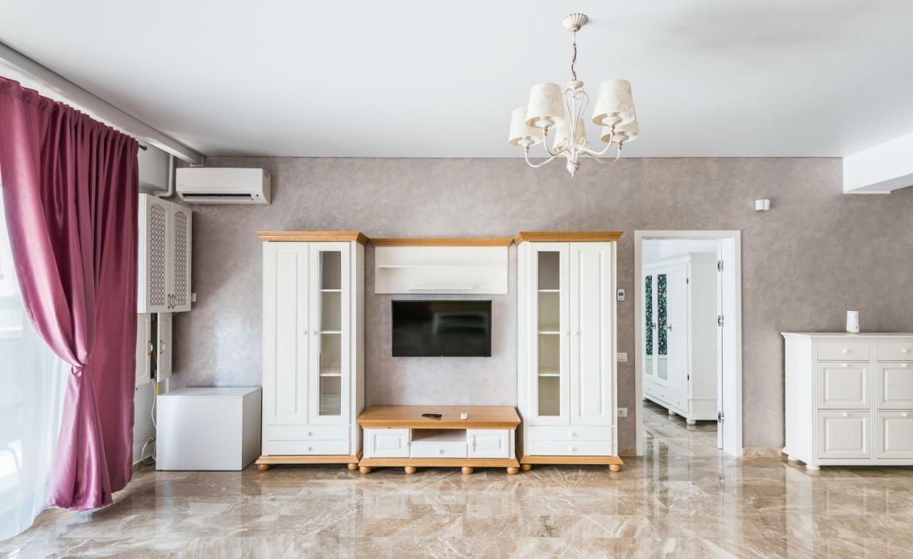 Sns Apartament In Vila Sophia Mamaia Extérieur photo